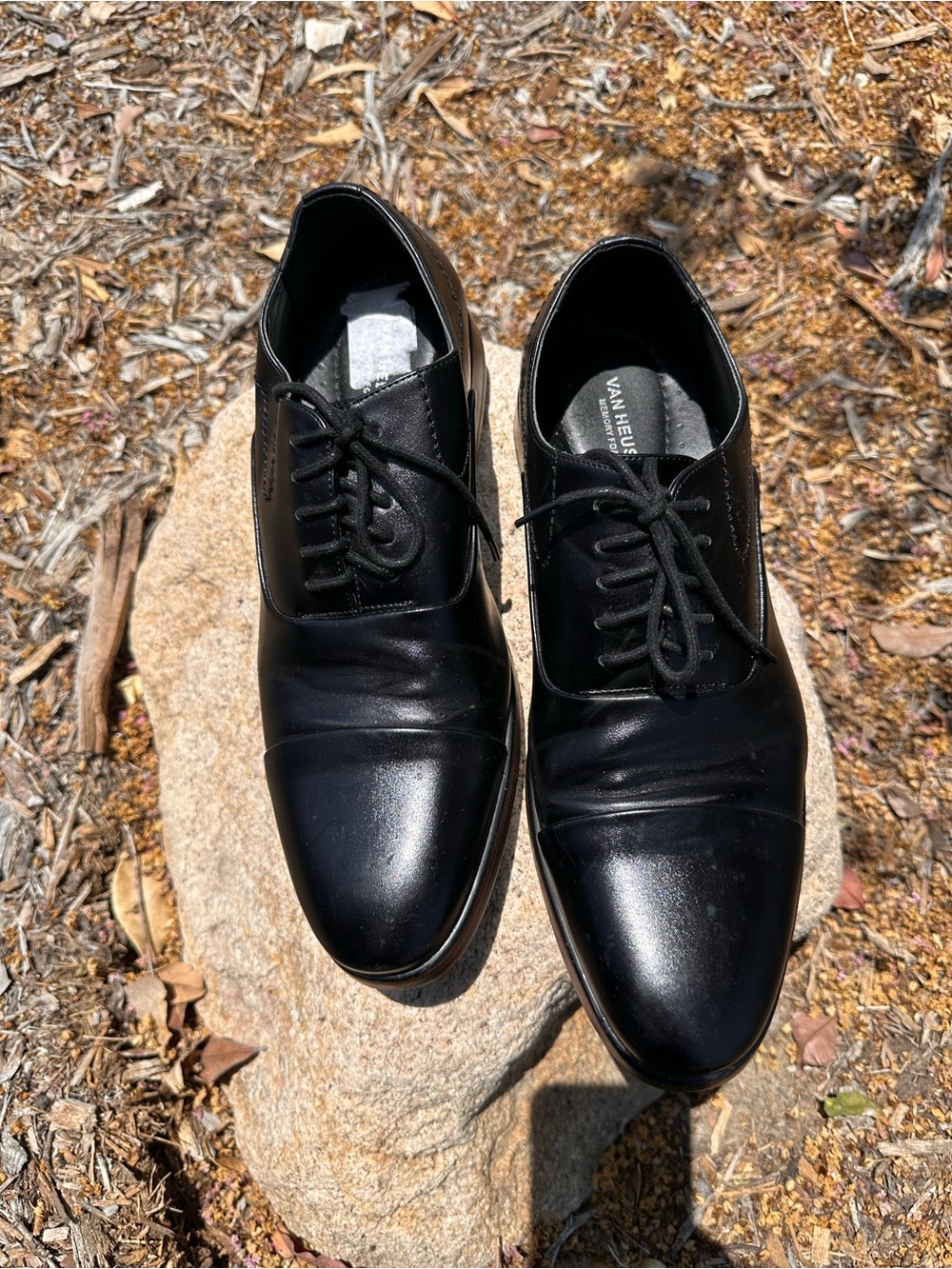 Van Heusen Black Leather Cap-Toe Derbys for Men